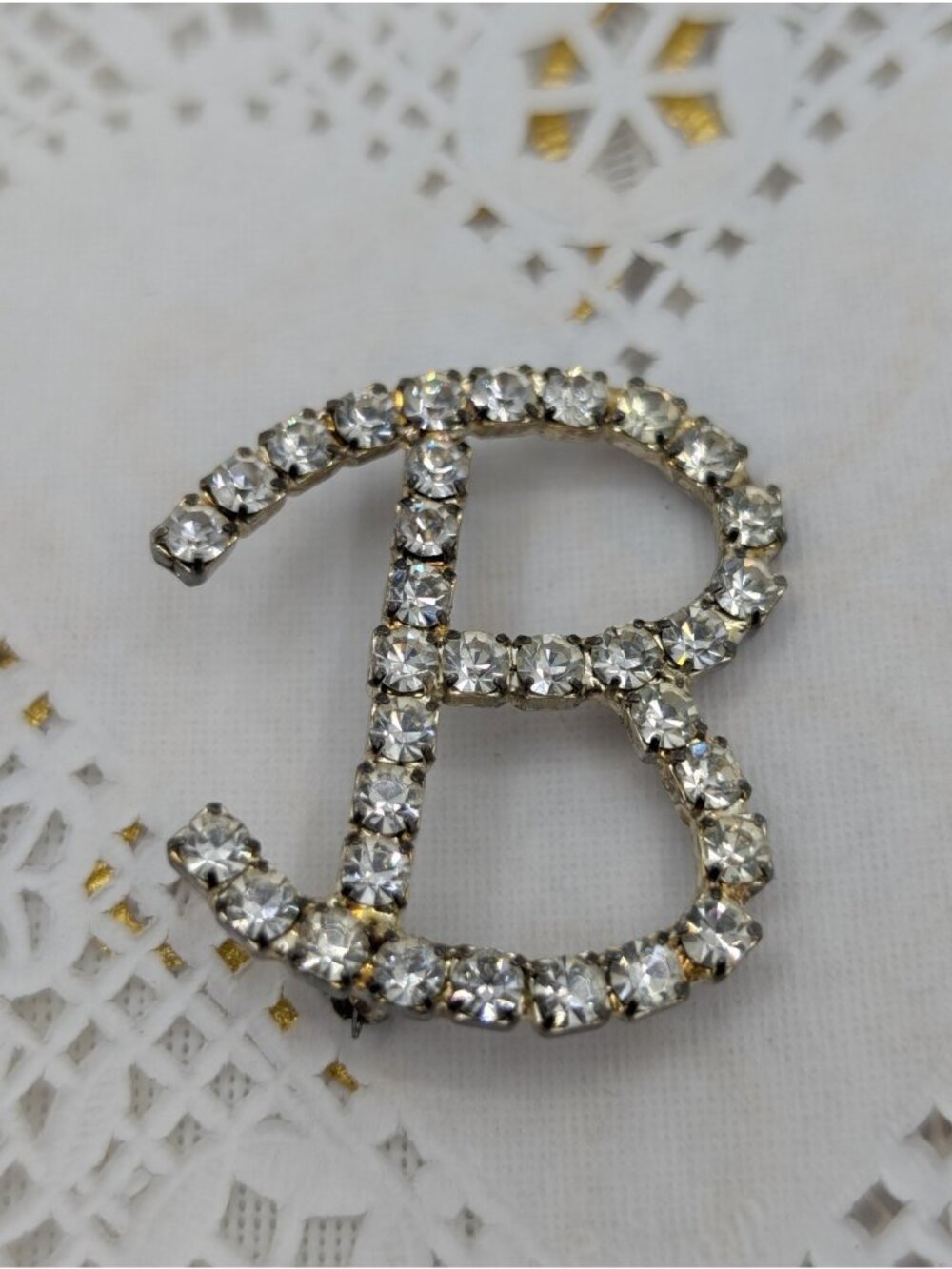 Vtg Brooch Pin  Fancy Letter Initial B Rhinestone pavé coquette patina cursive